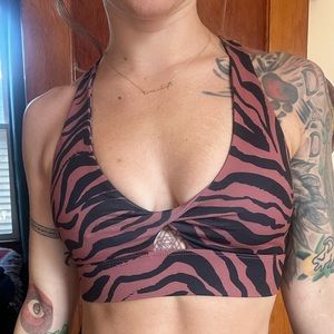 Fabletics Peek-a-Boo Bra in Tiger (XS)